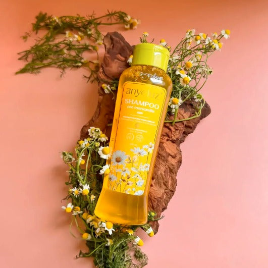 Anyeluz - Shampoo con Manzanilla