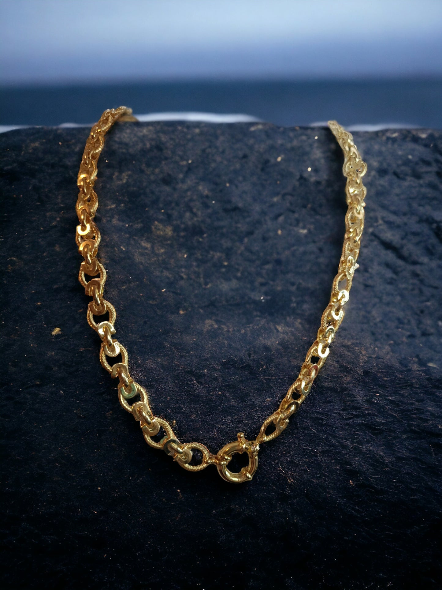 Collar grueso en Oro Laminado