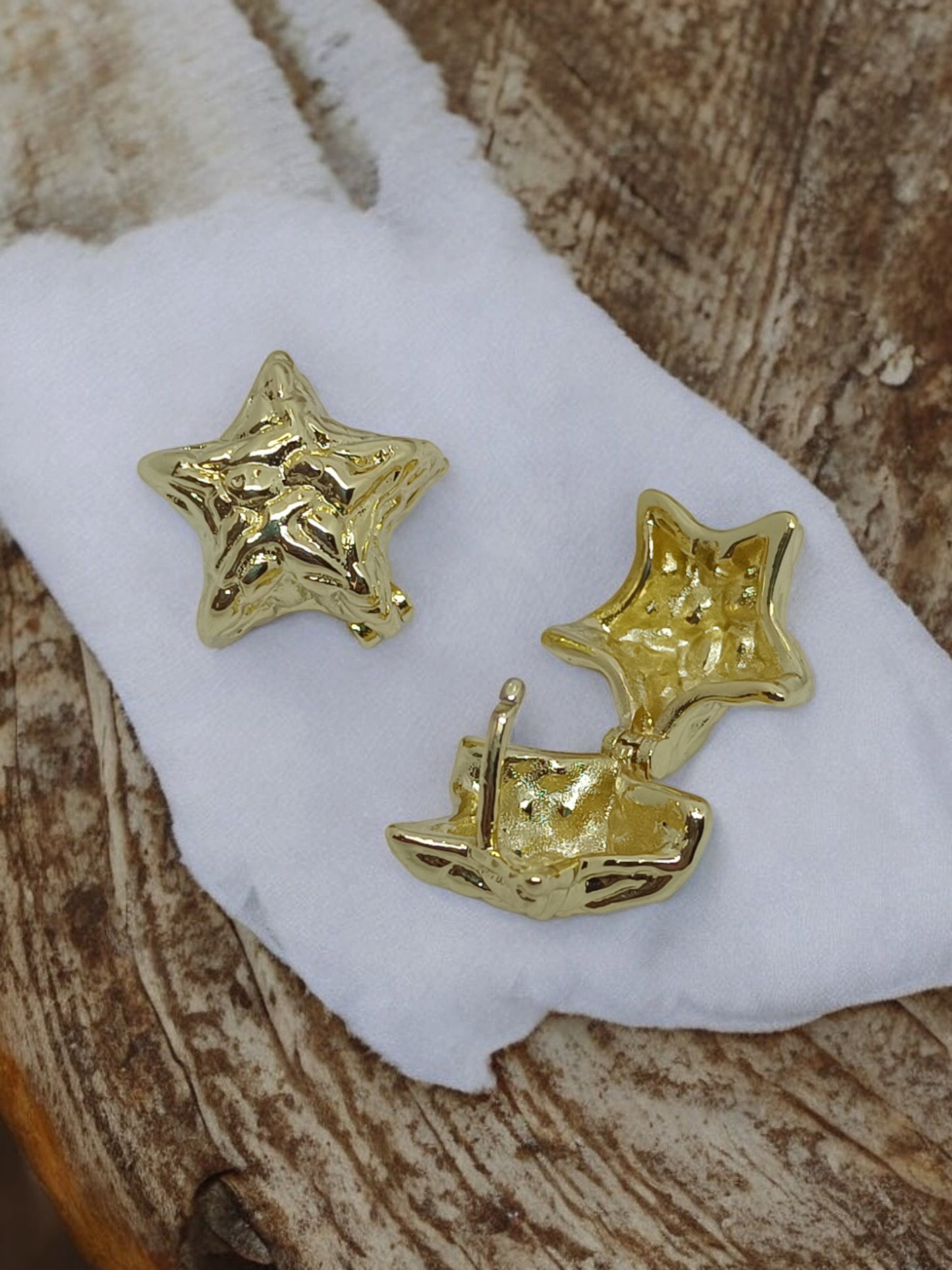 Aretes en oro laminado