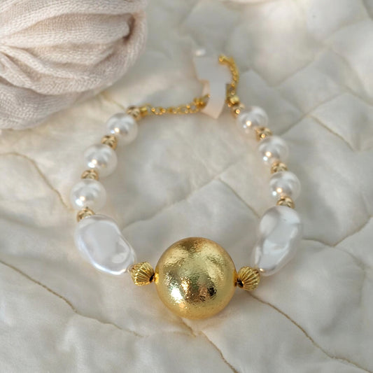 Pulsera con perlas acrílicas