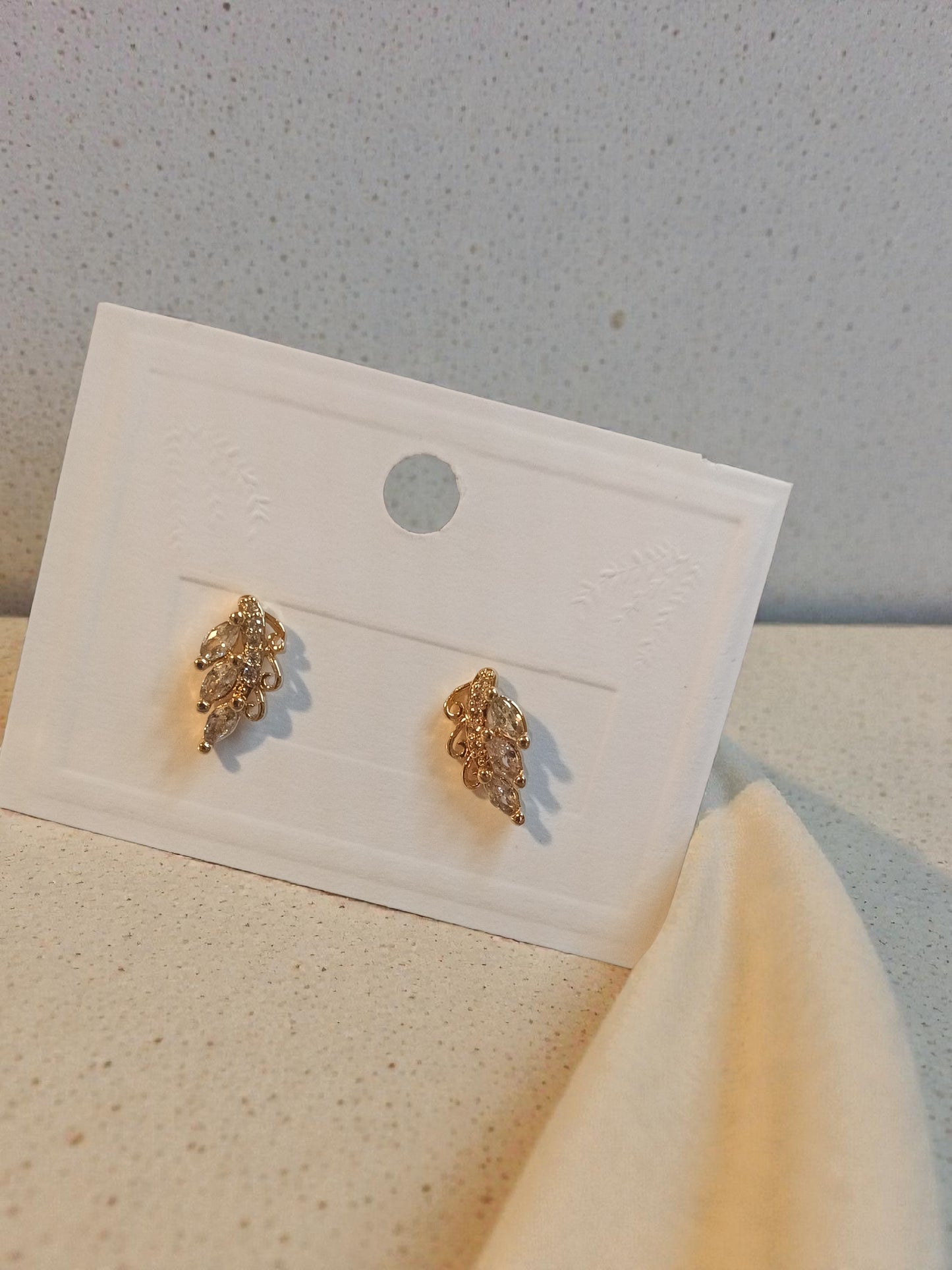 Aretes de pin - Diseño Hojitas